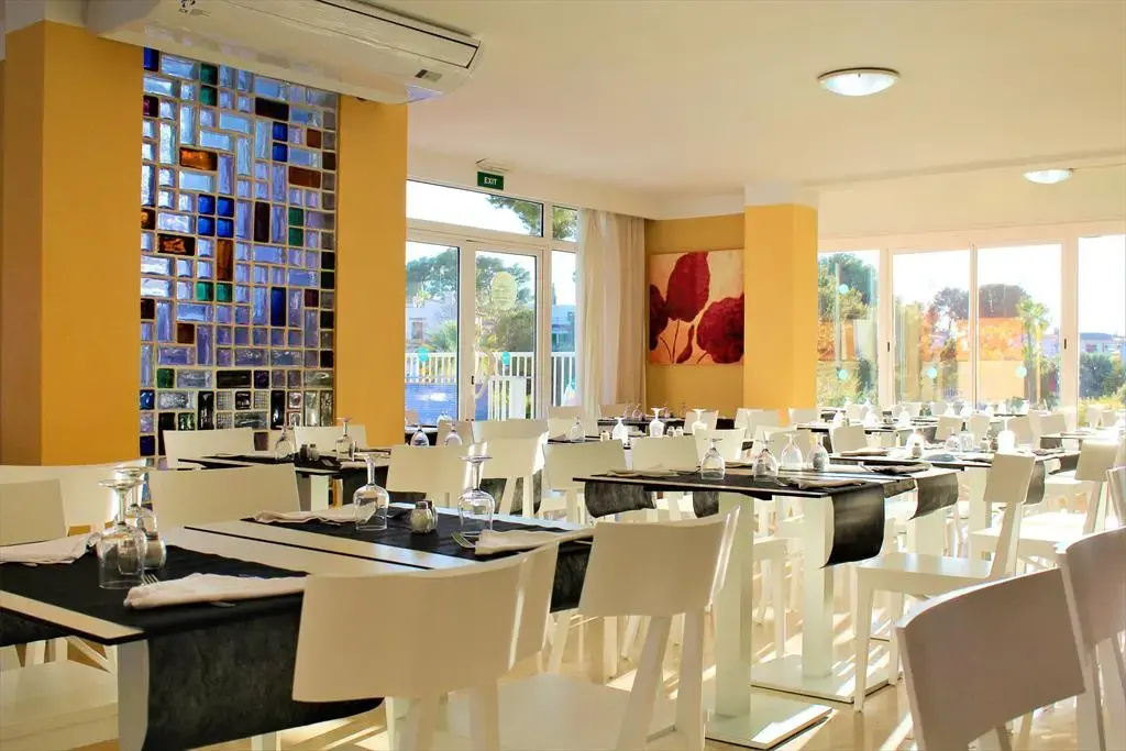 Food & Beverage