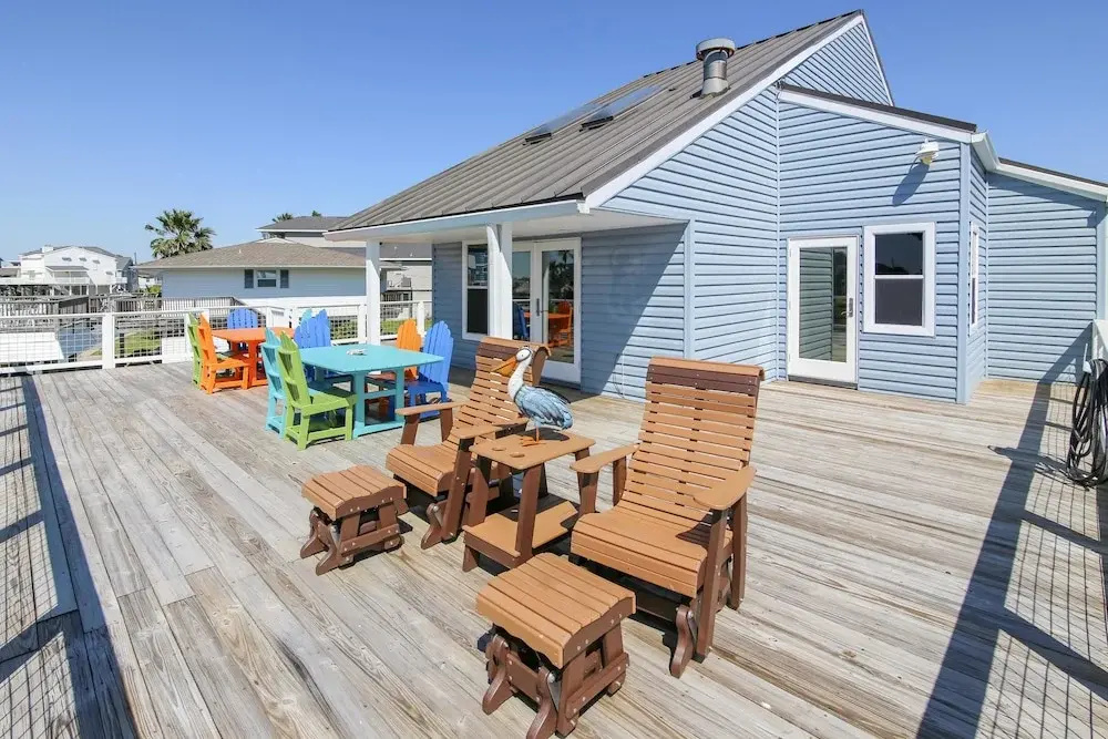 Jamaica Cove 4 Bedrooms 2.5 Bathrooms Home
