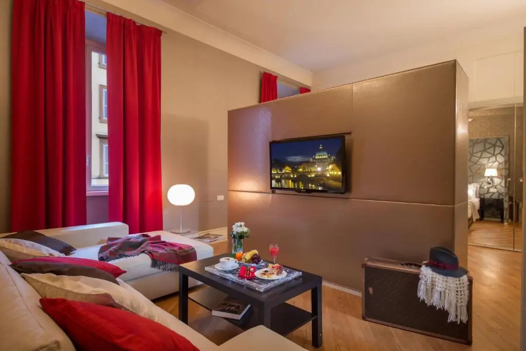 Standard Triple room