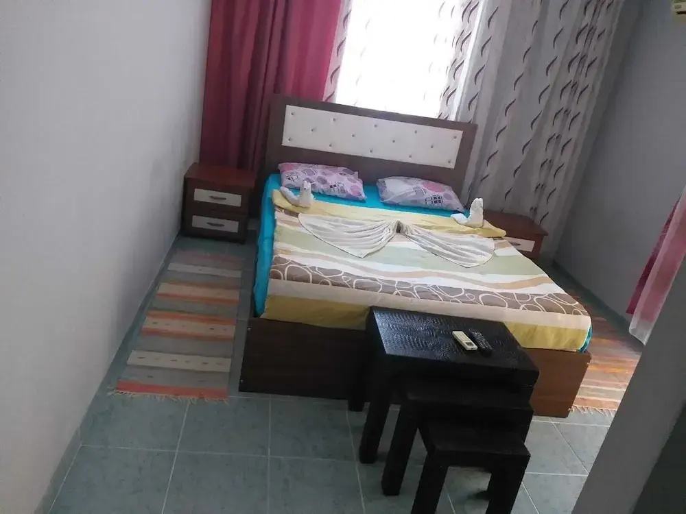 Standard Double room with garden view (full double bed)