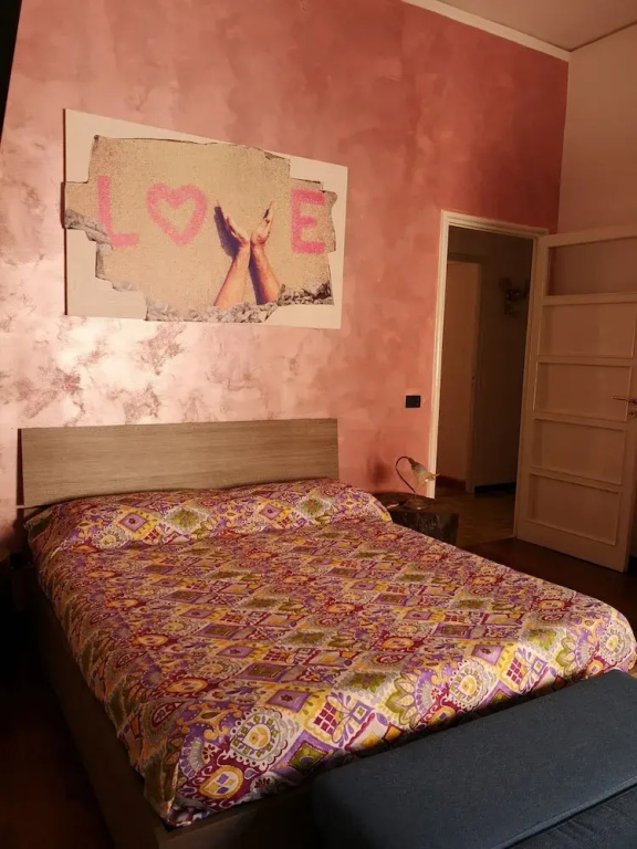 Deluxe Double room (full double bed)