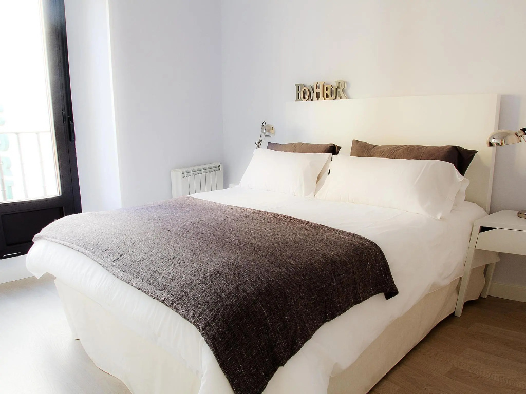 2 Bedrooms Standard Apartment