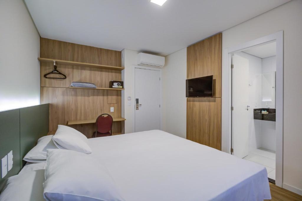 Двухместный номер Standard двуспальная кровать в Viale Iguassu