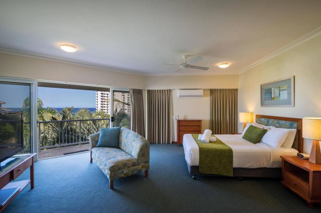 Coolum Seaside by null