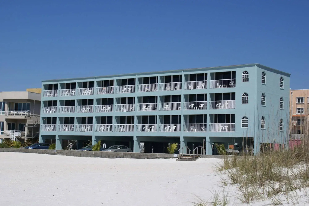 Barefoot Beach Club
