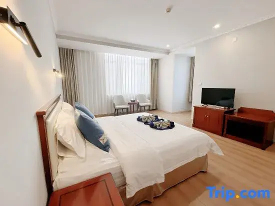 Business Double room (full double bed)