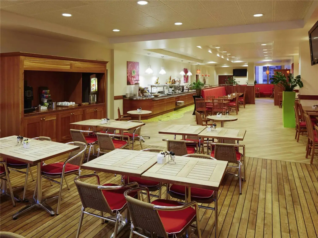 ibis Reading Centre - Général