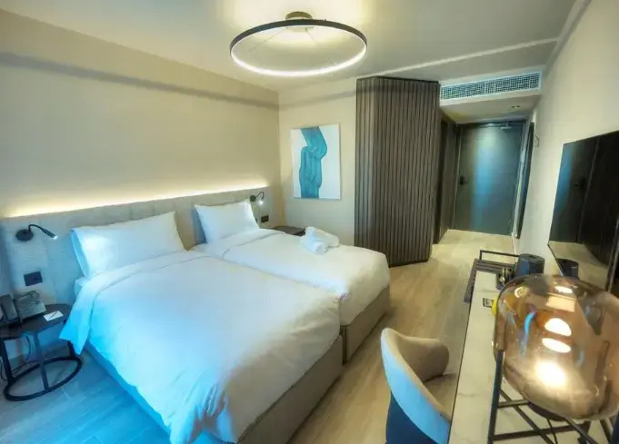 Economy room