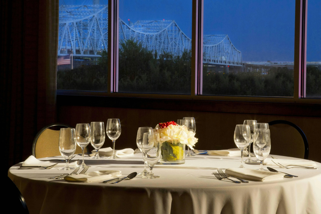 Sheraton Louisville Riverside by Marriott - Général