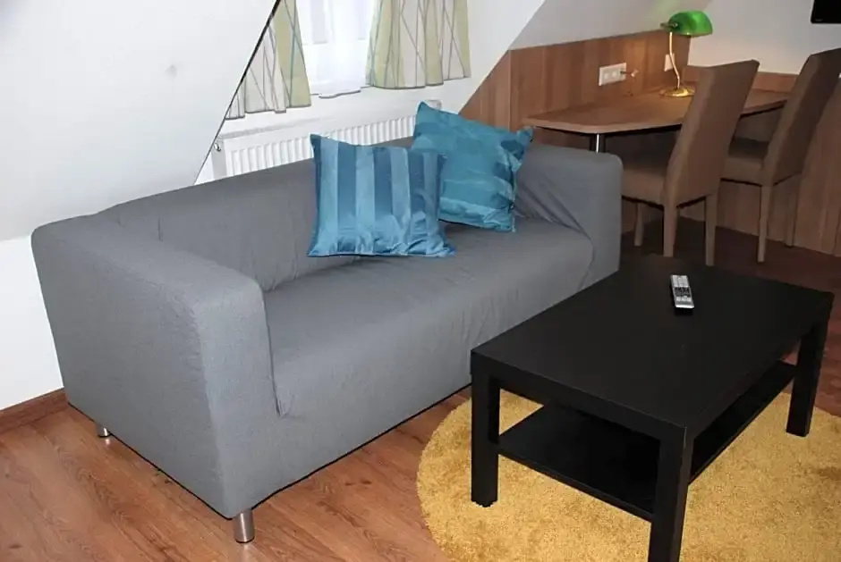 Hotel Rest Inn - Chambres