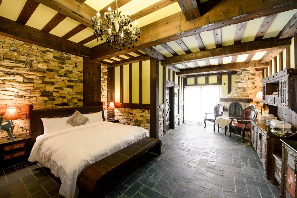 Standard Double room with view (full double bed)