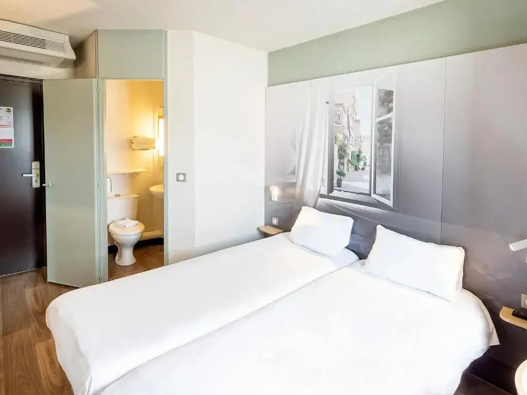 Double room (twin beds)