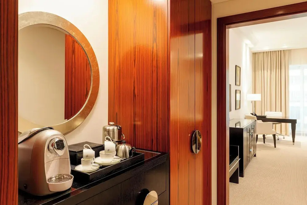 Двухместный номер Premier (двуспальная кровать) в Grosvenor House, a Luxury Collection Hotel, Dubai