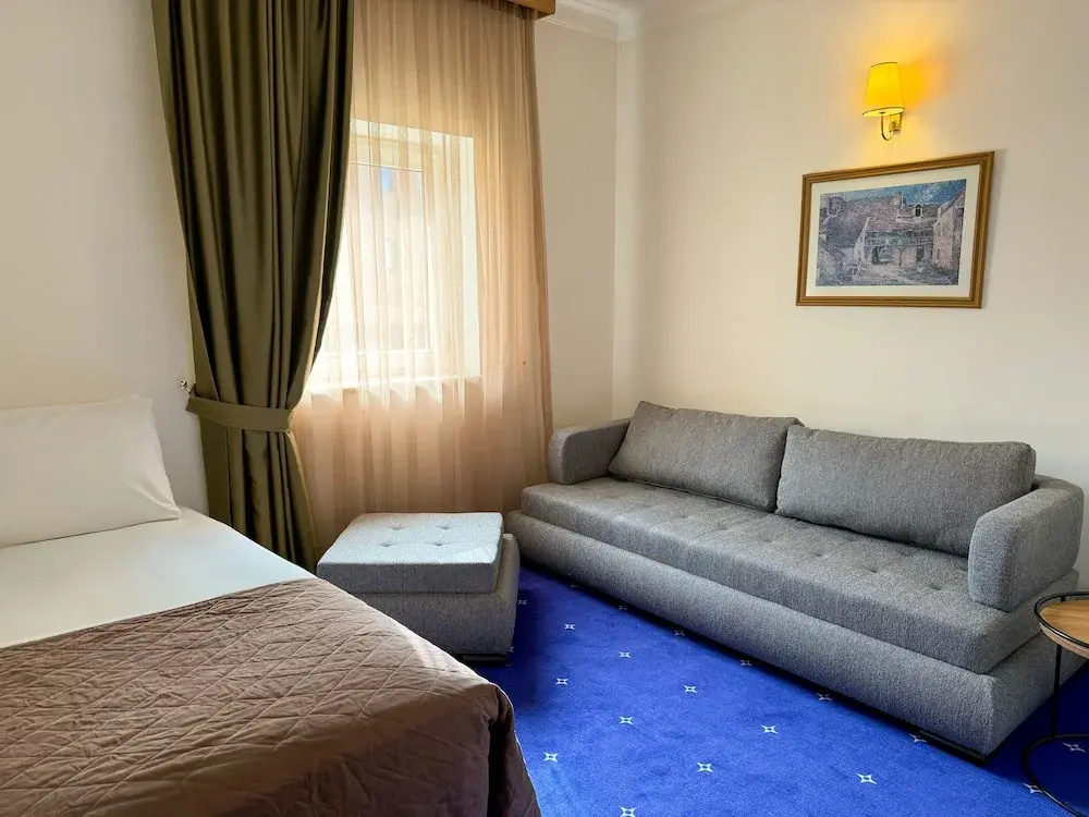 Palan Hotel - Chambres