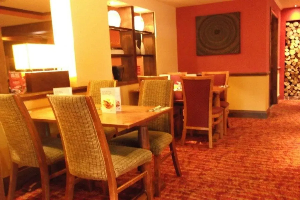 Food & Beverage