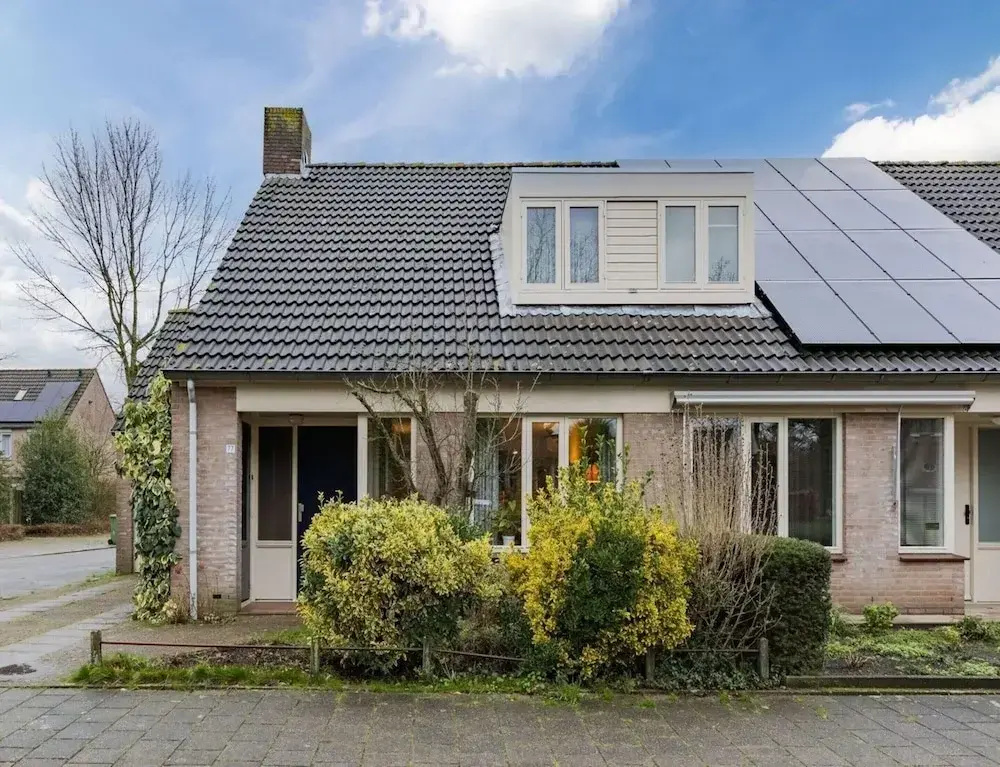 Pleasant Holiday Home in Vrouwenpolder With Garden