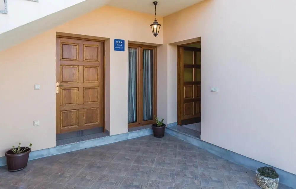 Stunning Apartment in Porec With Wifi and 2 Bedrooms