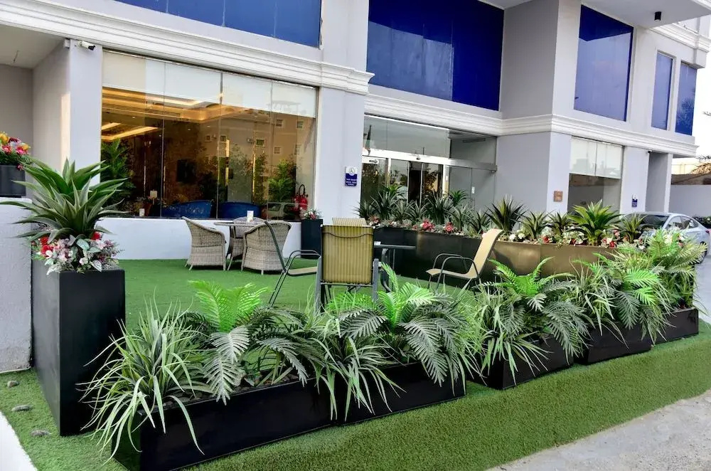 Lian Park Hotel - 3