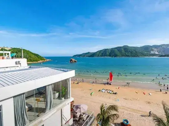 Beach & Waterfront