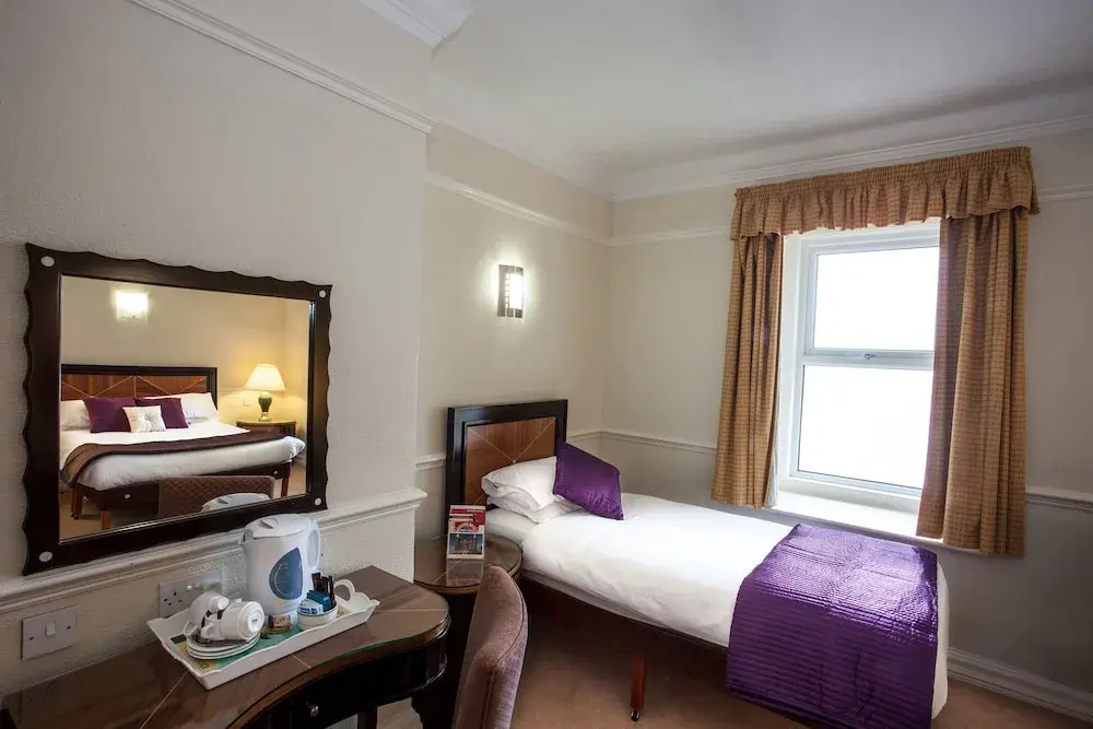 The Metropole Hotel - Chambres