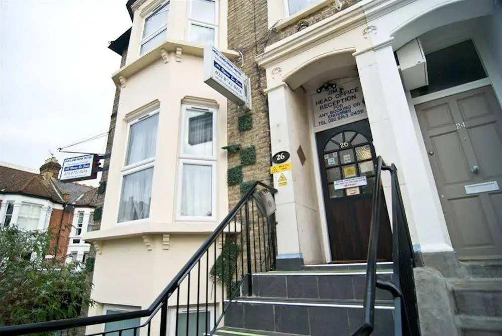 Holland Park Hotel