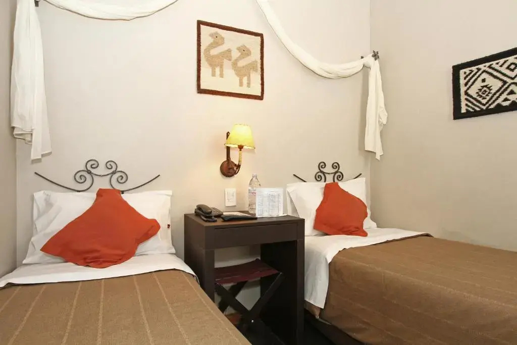 A Hotel - Chambres