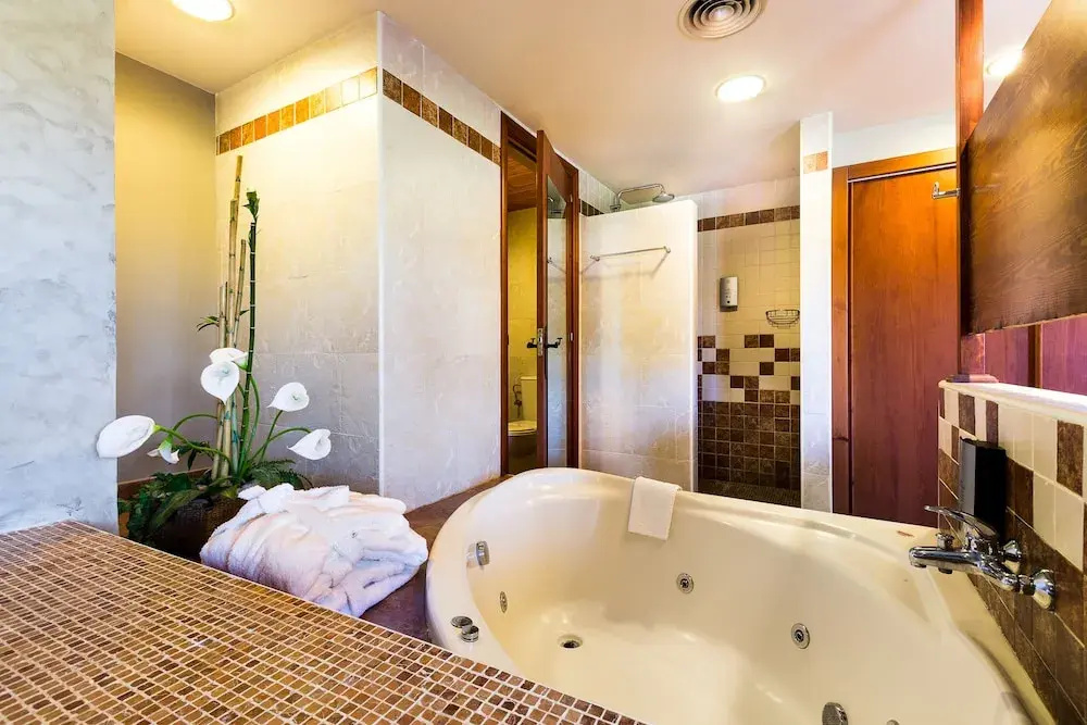 Suite with balcony