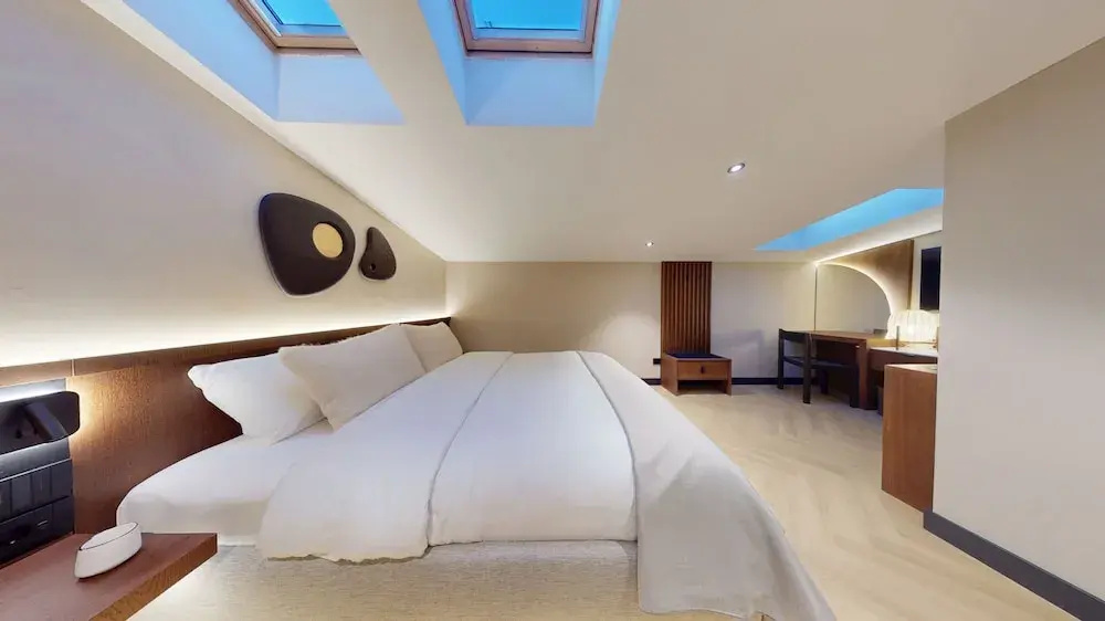 Classic Double room (full double bed)