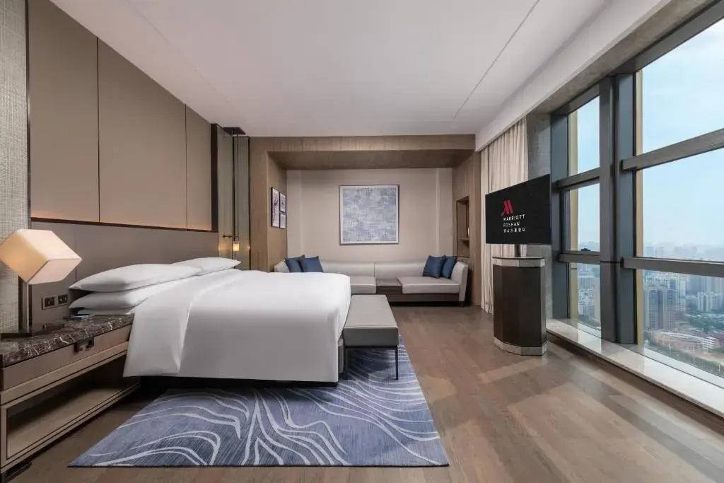 Executive Double Club Suite (full double bed)