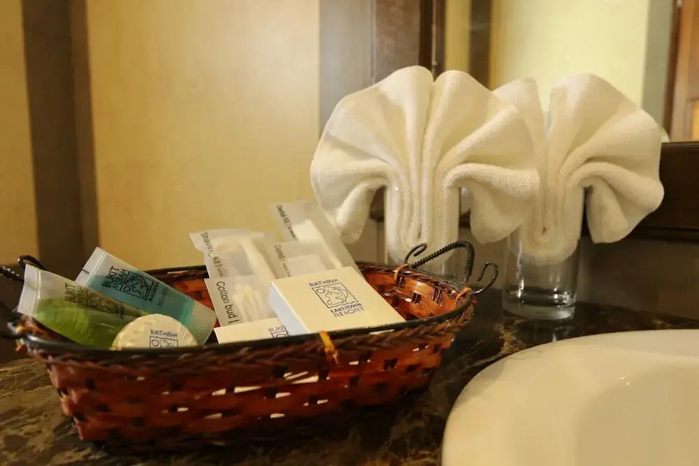 Bukit Merah Laketown Resort