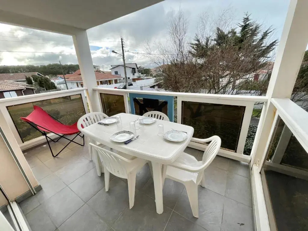 Balcony & Terrace