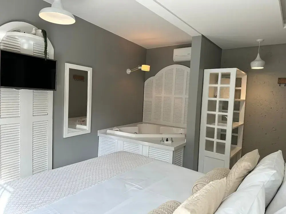 1 Bedroom Deluxe Double room (full double bed)