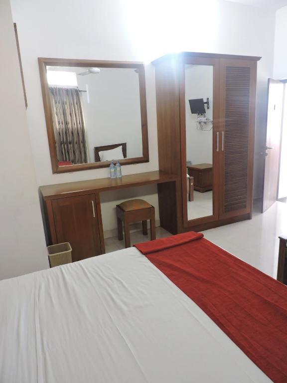 Hotel Travellers Nest