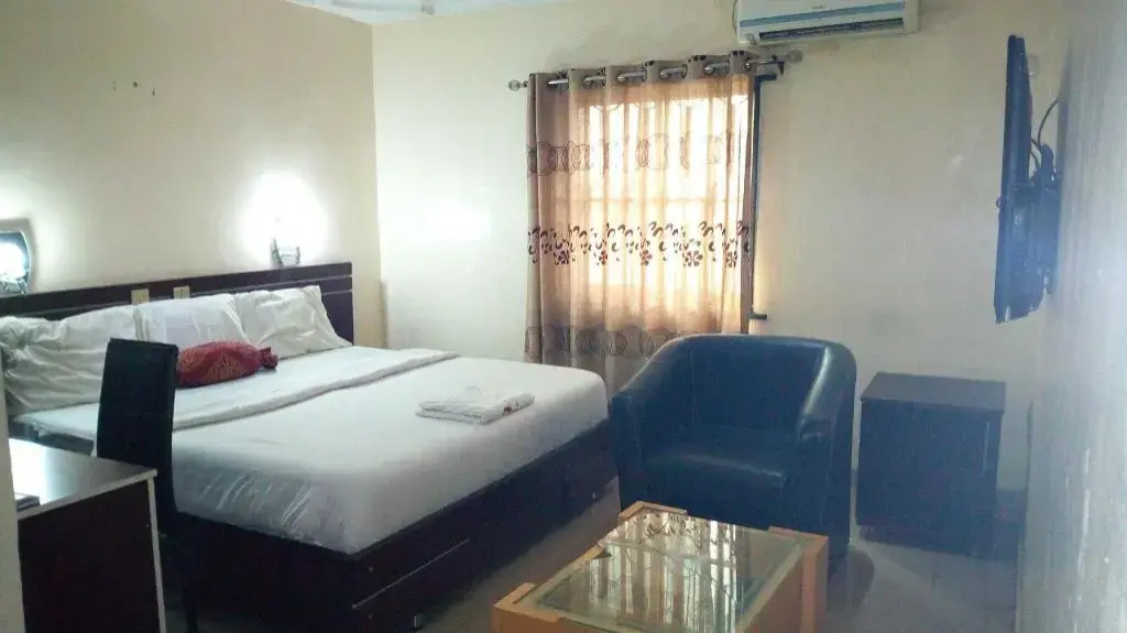 Hotel photo 12