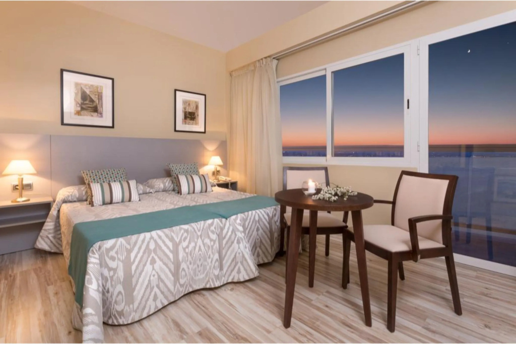 Hotel Izán Cavanna - Général