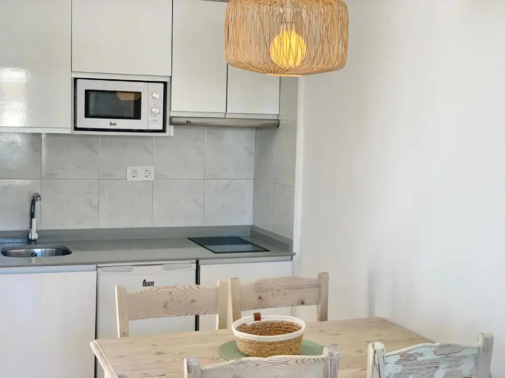 1 Bedroom Apartment with balcony