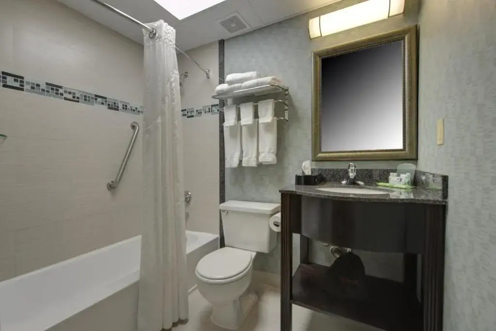 Holiday Inn Plainview-Long Island by IHG - Chambres