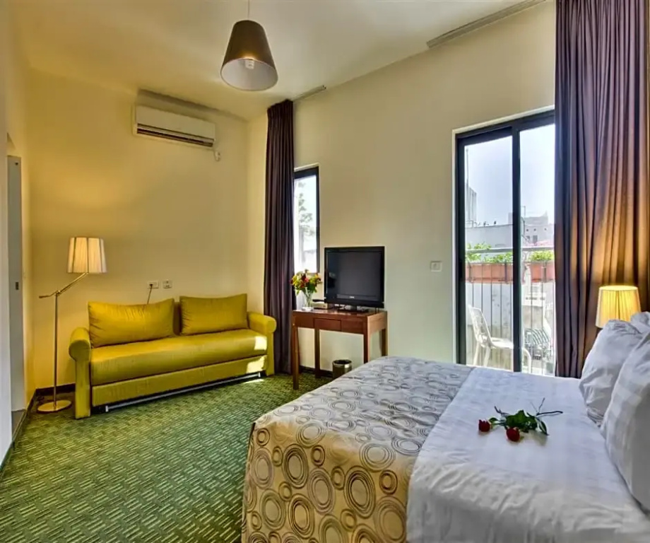 Superior Double room (full double bed)