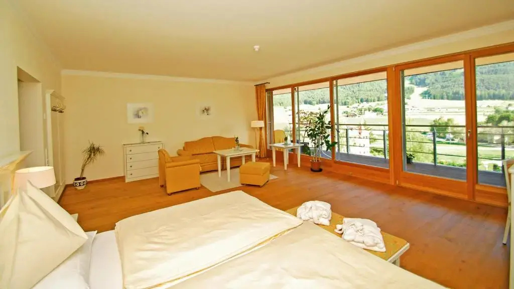 1 Bedroom Suite