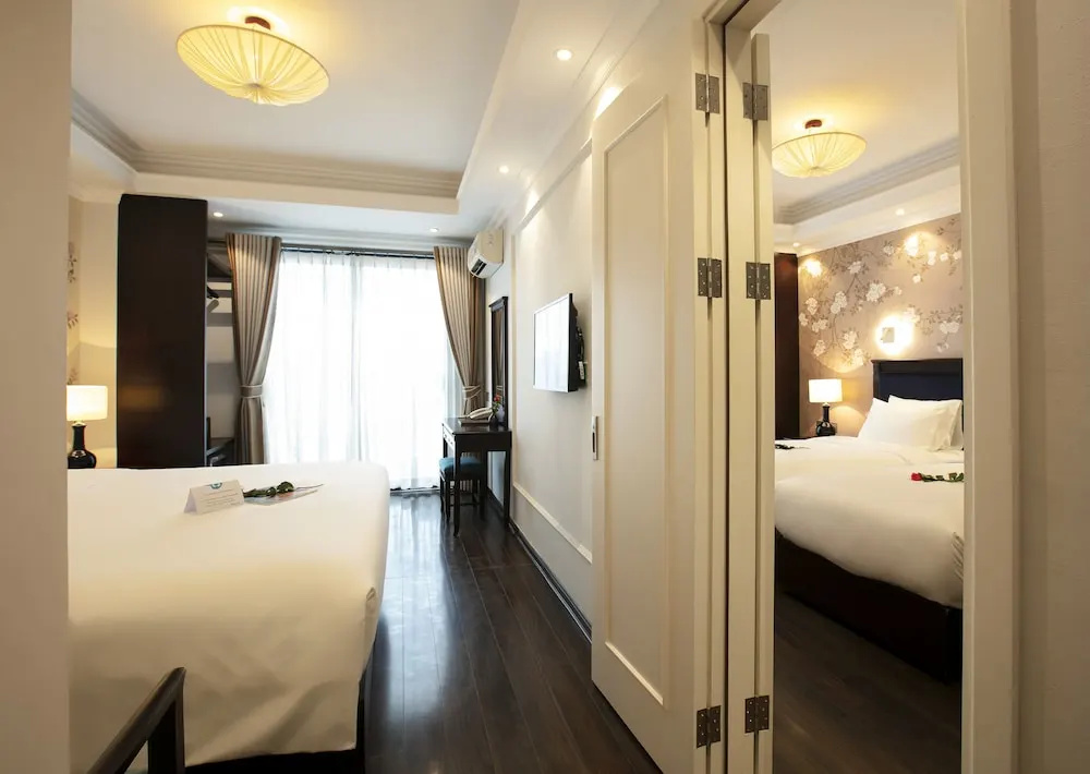 Golden Legend Boutique Hotel — фото