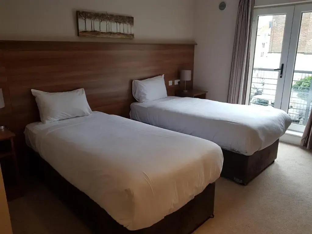 Standard Double room (twin beds)