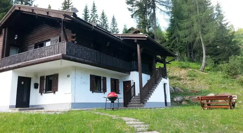 Fichtenblockhütte