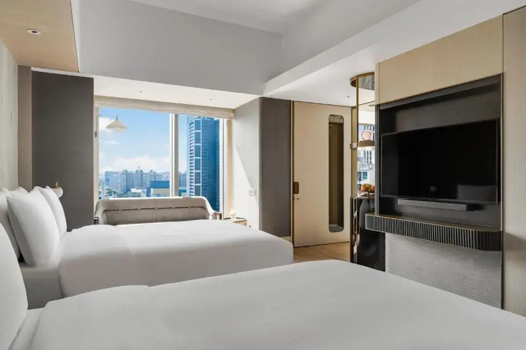 Premium Quadruple room