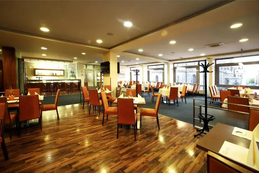 Food & Beverage