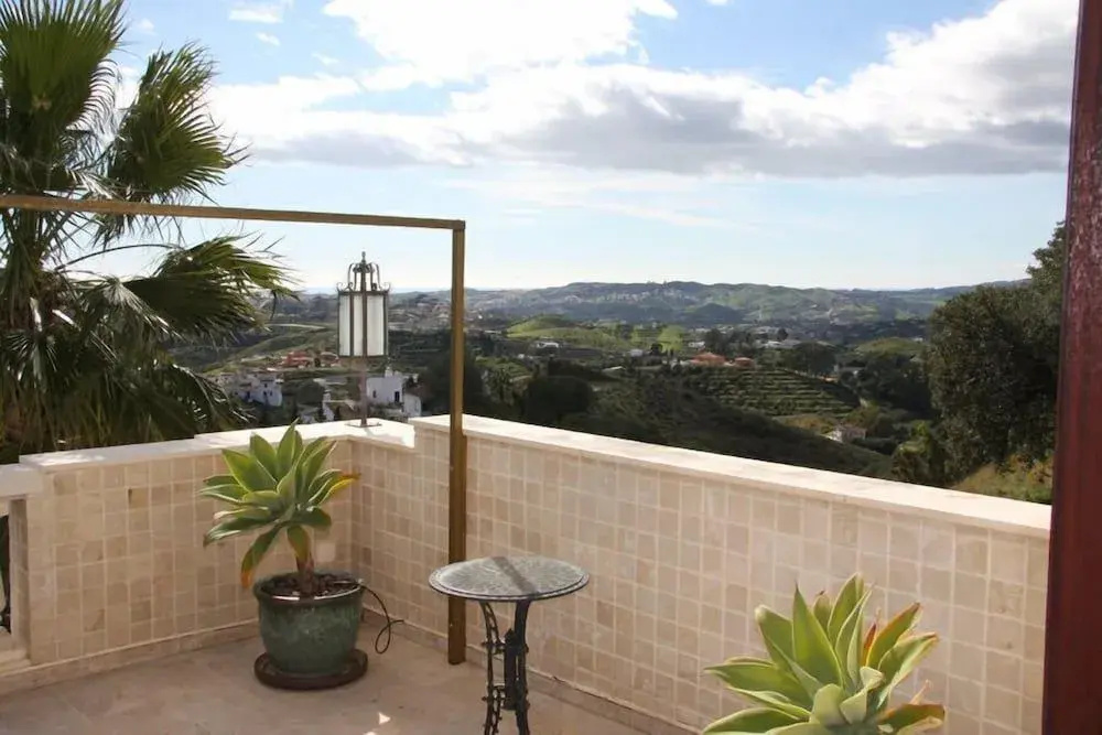 Balcony & Terrace