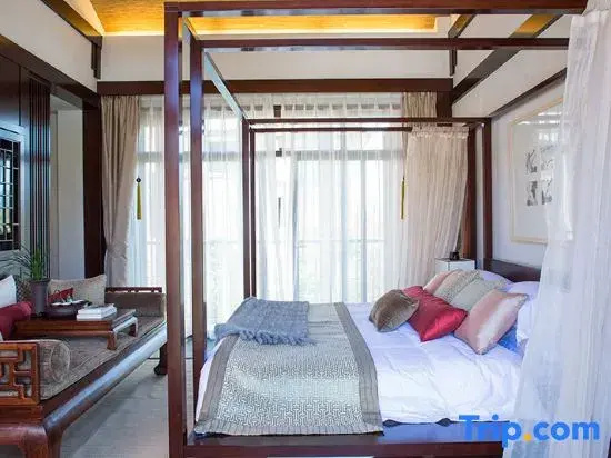 3 Bedrooms Villa