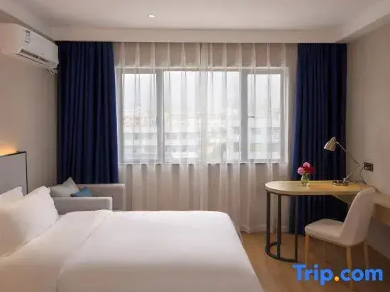 Premier room