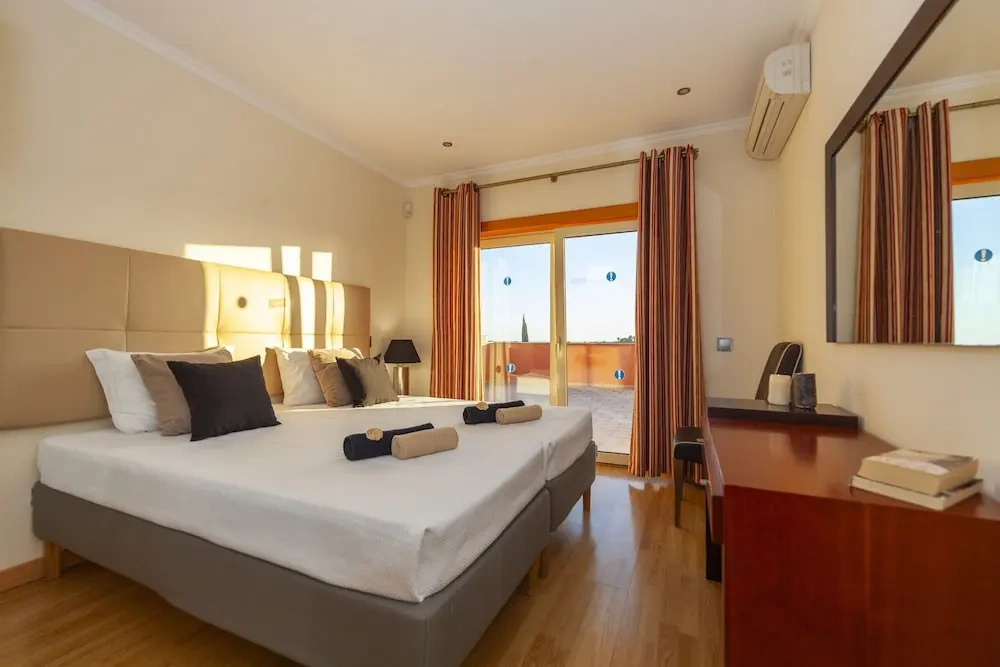 Hotel photo 42