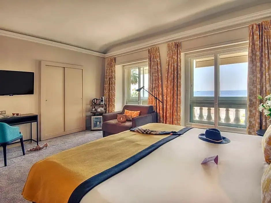 Deluxe Double room oceanfront (full double bed)
