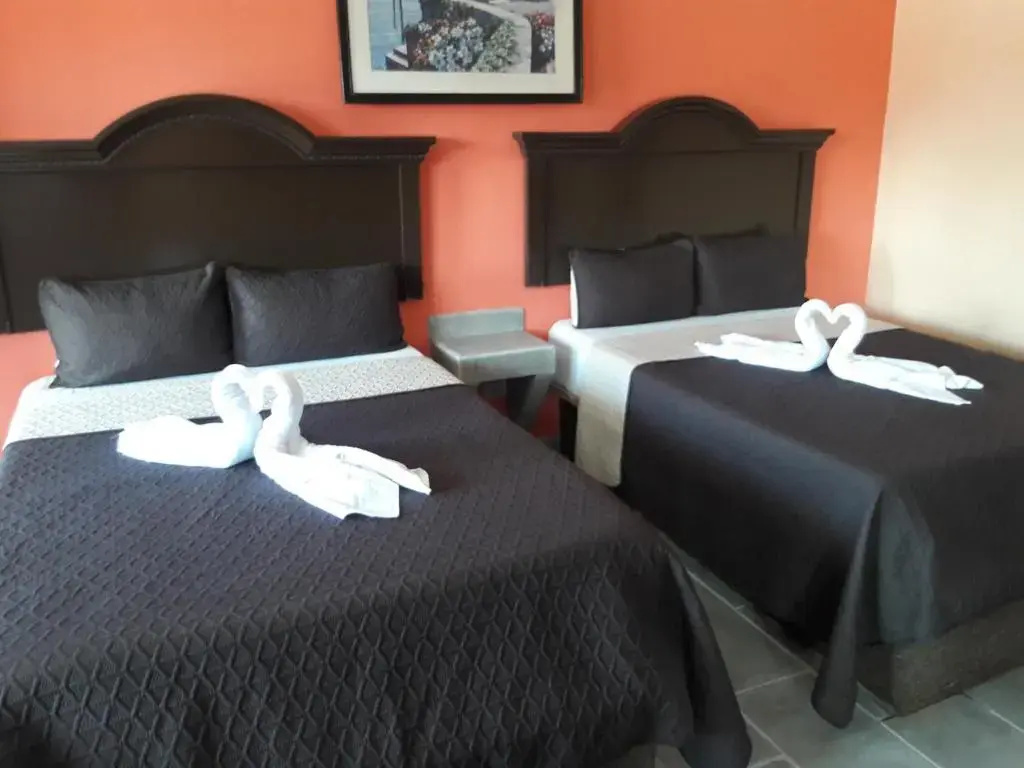 Standard Double room (twin beds)